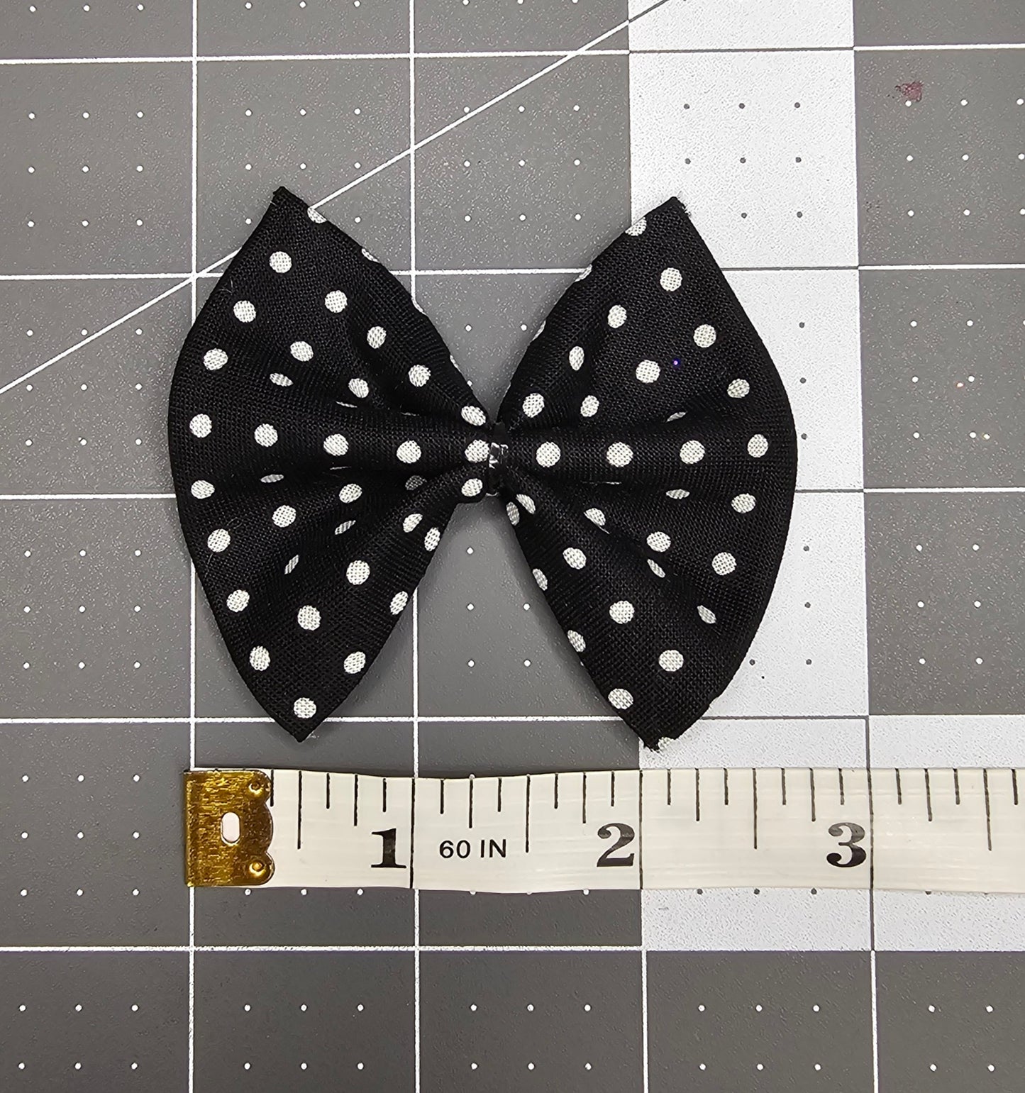 Black w/ white dot